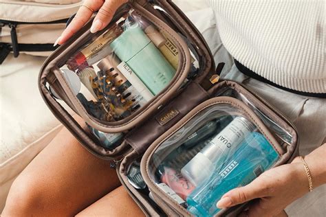 best tsa approved toiletry bags.